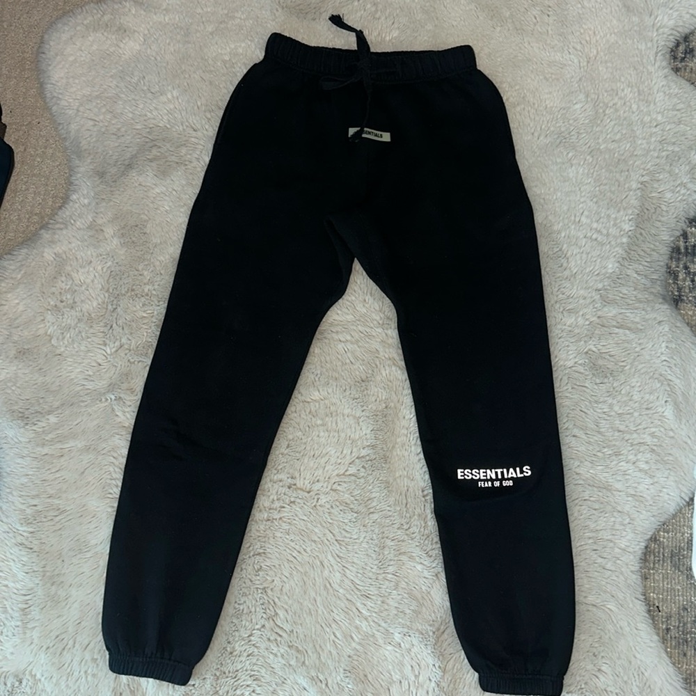 Fear of God Essentials sweatpants in black size small.